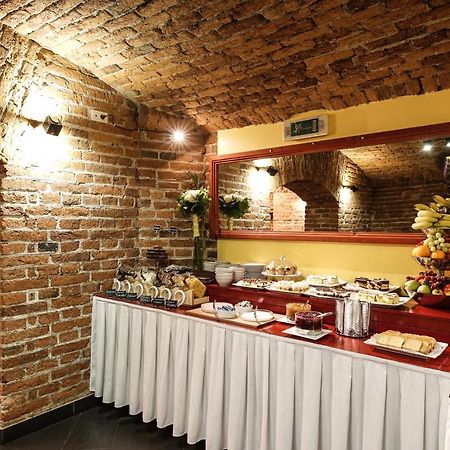 Hotel Assenzio Prague Luaran gambar