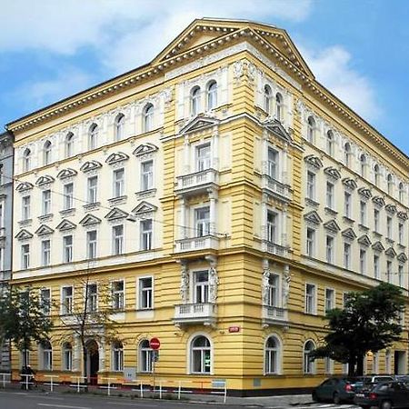 Hotel Assenzio Prague Luaran gambar