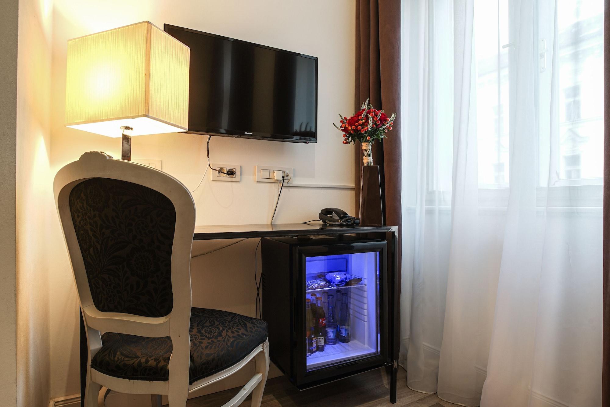 Hotel Assenzio Prague Luaran gambar