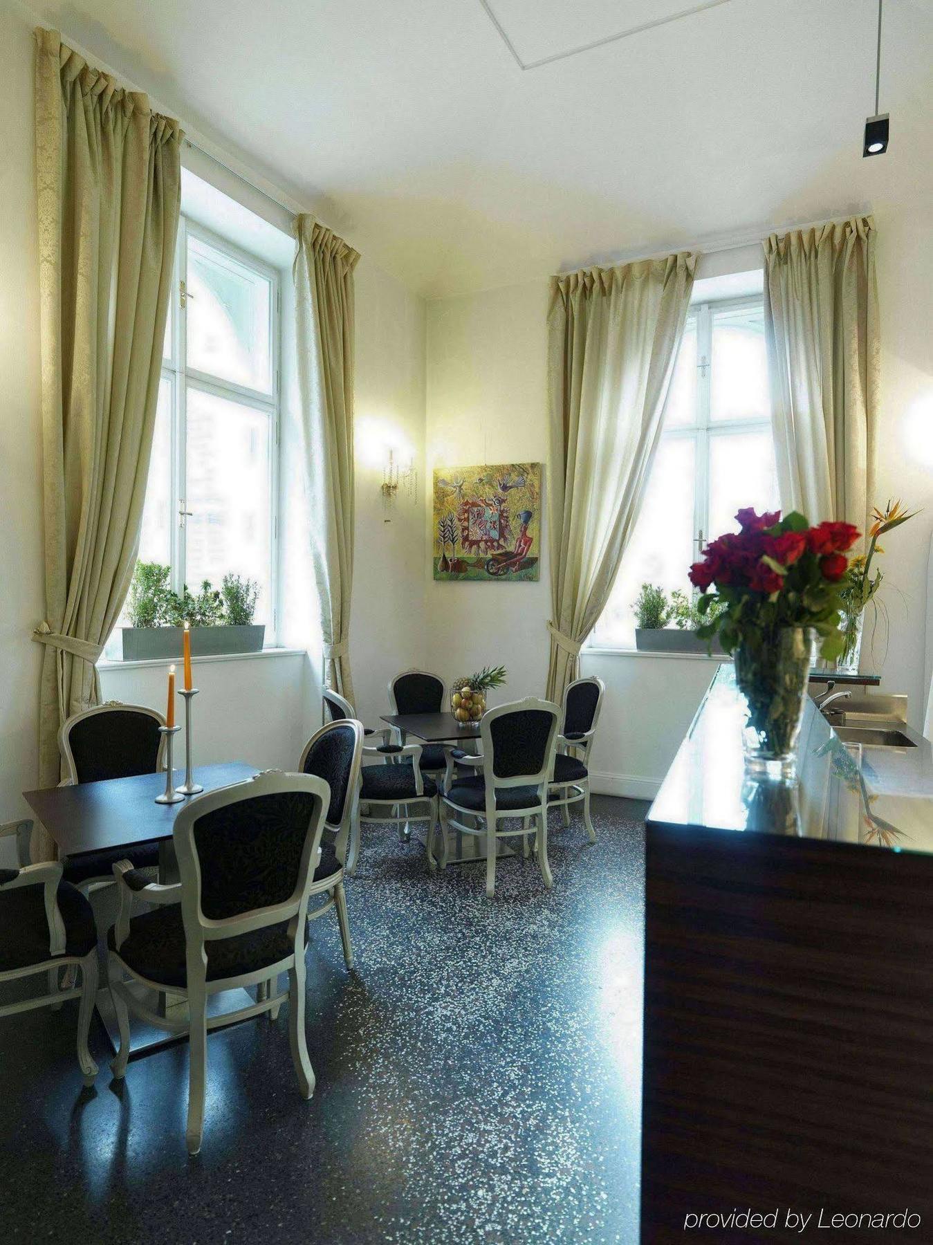 Hotel Assenzio Prague Luaran gambar